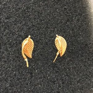 Leaf earrings